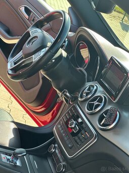Mercedes-Benz CLA 45 AMG - 10