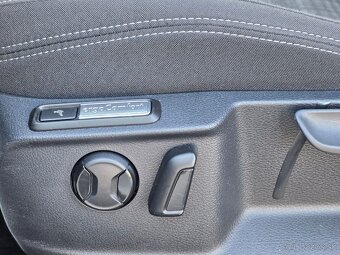 Volkswagen Passat 4MOTION 2.0TDI 140kW DSG/PANO/LED/KAMERA - 10