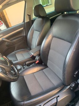 Skoda octavia combi 2.0 tdi - 10