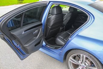 BMW M5 Sedan - 10