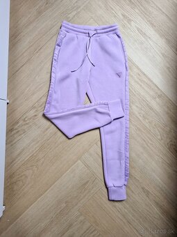 NOVE Guess nohavice, teplaky XS -L - 10