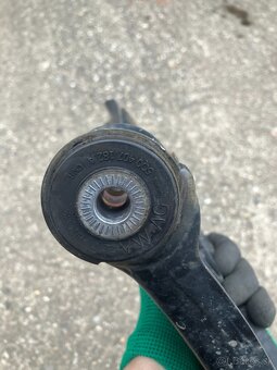 prave rameno predni napravy SKODA Audi 3Q0407154D - 10