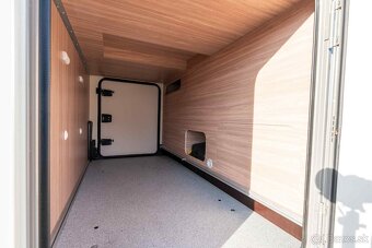 Autokaravan 2022 Bürstner IXEO 726G – Plne vybavený 🚐✨ - 10