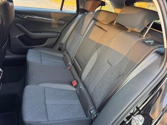 Škoda Octavia Combi 2.0 TDI SCR Style DSG - 10