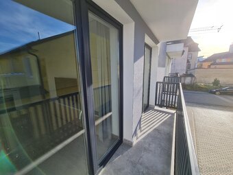 PRENÁJOM- Nový 3-izbový byt s parkovacím miestom - 10
