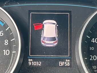 Volkswagen e-Golf VII Facelift 35,8 kWh (r.v. 2019) - 10