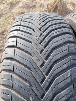 215/55r17 4ks zimne - 10