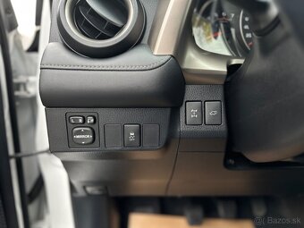 Toyota RAV4 2.2 l D-4D Premium - 10