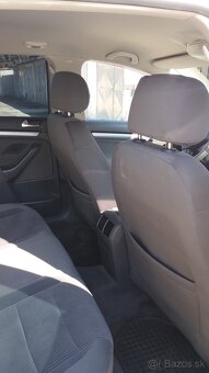 Vw Jetta 1.9 TDI 77 Kw r.v.2005 - 10