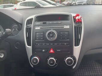 Kia Cee´d SW 1.4 CVVT 16V L - 10