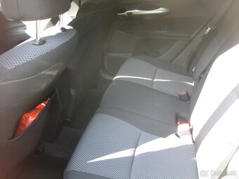 Predám Toyotu Auris - 10