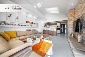 RODINNÝ DOM s POLYFUNKCIOU–2x BYT+KOMERČ.PRIESTOR,UL.JARKOVÁ - 10