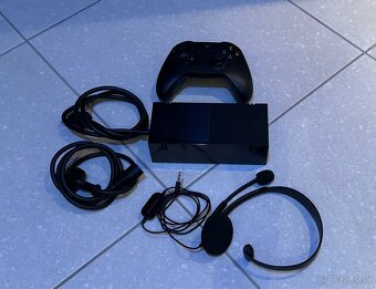 Xbox One 1TB - vel'mi málo používaná konzola - 10