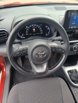 Toyota Yaris Cross 1.5 - 10