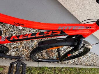 Krásny Kellys Kiter 30 – TOP stav + prilba ZDARMA - 10
