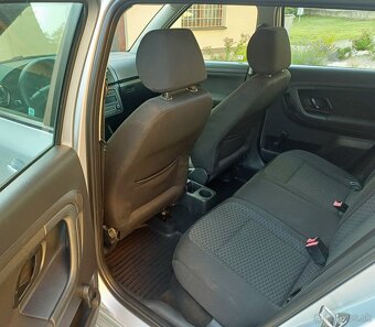 Škoda Fabia 2 Facelift Combi 1.6TDi 55Kw R.V.09/2012 M5 - 10