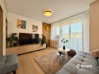RADO I Dizajnový 2-izbový byt s balkónom 50 m² I Žabotova - 10