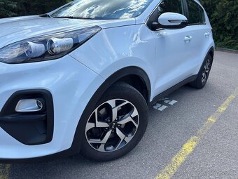 KIA Sportage 1.6 CRDi Gold - 10