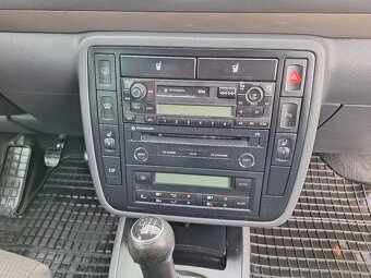 Volkswagen Sharan 1.9tdi Facelift - 10