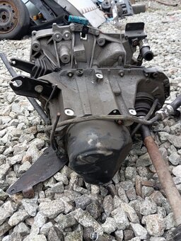Prevodovka na Renault Thalia 1.2 55kw 112 000 km rok 2011 - 10