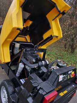 Skrutkový kompresor Kaeser M31 z Nórska 523h ako nový motor - 10