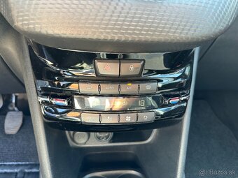 Peugeot 2008 1.2 PureTech  Style  SUV - 10