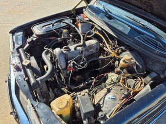 Mercedes-Benz W123 230C - 10