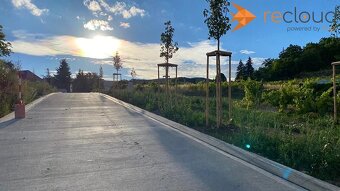 Krásny, slnečný stavebný pozemok, Modra - 10