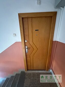 PREDAJ, 2i tehlový byt, balkón + parkovacie miesto - 10