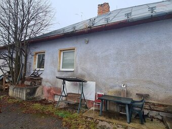 REZERVOVANÉ - Stavba s veľkým pozemkom vhodná na komerčné vy - 10