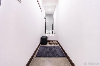 LUXUSNÝ butik s TALIANSKOU MÓDOU v centre Bratislavy - na od - 10