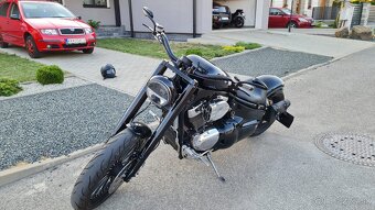 Suzuki VL 1500 - 10