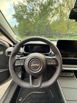 ► JEEP AVENGER 1.2T 74KW ADVENTURE AUTOMAT-LED - nový voz - 10