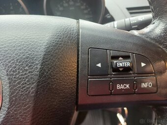 Mazda 3---1.6i-benzin--77Kw-105Ps-najazdené.-157300km - 10