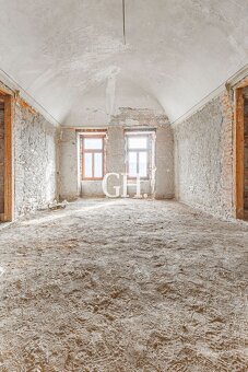 NA PREDAJ - KÚSOK HISTÓRIE - TEHLOVÁ BUDOVA - CENTRUM ROŽŇAV - 10