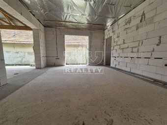 REZERVOVANÉ. Novostavba 4-izbového bungalovu s veľkým... - 10