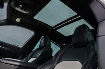 Maserati Levante SQ4 - 10