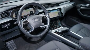 Audi e-tron 55 quattro S-Line | 300 kW (408 PS) - 10