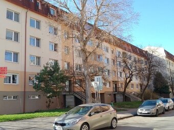 1-IZB BYT " LATORICKÁ " Pod. Biskupice - 10