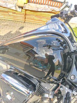Suzuki Intruder 1500 - 10
