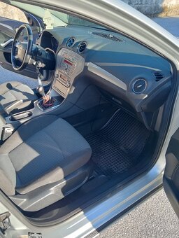 Ford Mondeo MK4 - 10