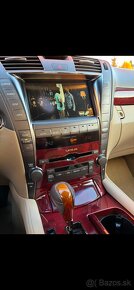 Lexus LS 460 - 10