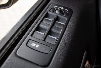 Land Rover Discovery Sport - 10