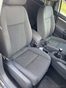 VOLKSWAGEN GOLF 5 1,9 TDI - 10