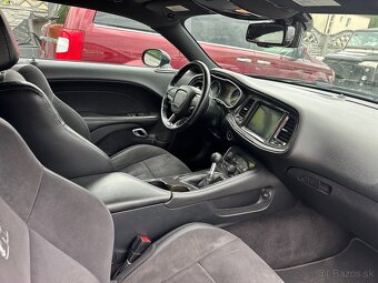 2017 Dodge Challenger SRT 6,4 V8 MANUAL MAX Vybava - 10