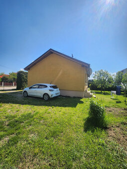 TOP PONUKA A CENA - novší bungalov v tichej ulici - 10