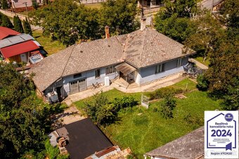 REZERVOVANÝ Rodinný dom v srdci obce Dvorníky - Včeláre - 10