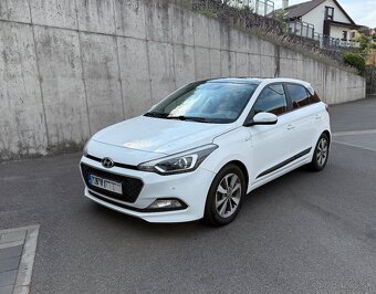 Hyundai i20 1.4 - 10