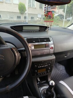 Citroën C4 - 10