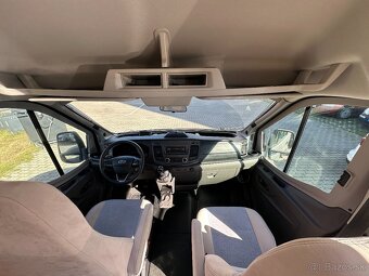 Camper Van LMC Innovan 590 170PS MT - 10